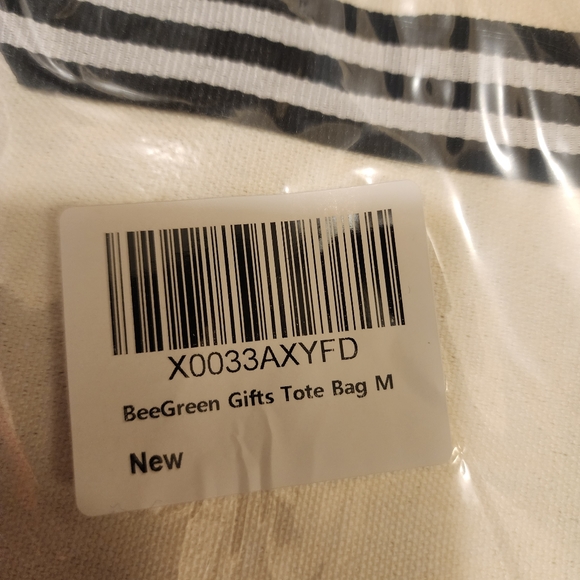 K1 - NWT - BeeGreen Monogram "M" Large Tote - Picture 2 of 4